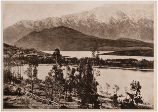 NEW ZEALAND - 154 Views of New Zealand [ cover title ].