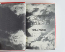 Load image into Gallery viewer, PYNCHON, Thomas. Gravity's Rainbow.