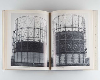 BECHER, Bernhard, and Hilla BECHER. Anonyme Skulpturen: A Typology of Technical Constructions. [[bmid:2120872c]]