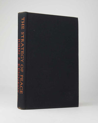 KENNEDY, John F.; Allan NEVINS ( editor ). The Strategy of Peace. [[bmid:2121165a]]