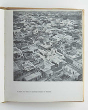 Load image into Gallery viewer, BEATON, Cecil. India.