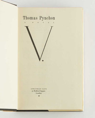 PYNCHON, Thomas V.