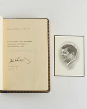 Load image into Gallery viewer, KENNEDY, John F. Profiles in Courage: Decisive Moments in the Lives of Celebrated Americans.