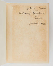 Load image into Gallery viewer, THOMAS, Dylan 18 Poems. London [ The Favil Press for ] The Sunday Referee and The Parton Bookshop. 1934. [ with ] THOMAS, Dylan. Twenty-Five Poems.