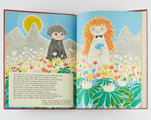 Load image into Gallery viewer, YANSSON. Tove ( author and illustrator ); Kingsley HART ( translator ). Who Will Comfort Toffle?