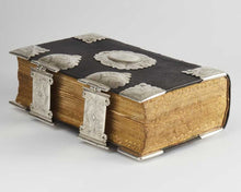 Load image into Gallery viewer, [HYMNAL; Johann Andreas CRAMER (editor).] Allgemeines Gesangbuch, auf königlichen allergnädigsten Befehl zum öffentlichen und häuslichen Gebrauche in den Gemeinen des Herzogthums Schleswig, des Herzogthums Hollstein, der Herrschaft Pinneberg, der Stadt A…
