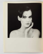 Load image into Gallery viewer, MAPPLETHORPE, Robert; Germano CELANT ( editor ). Robert Mapplethorpe fotografie. [[bmid:2125380e]]