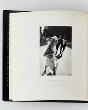 Load image into Gallery viewer, MAPPLETHORPE, Robert; Arthur C. DANTO (text). Playing with the Edge. The Photographic Achievement of Robert Mapplethorpe. [[bmid:2125384e]]