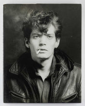 Load image into Gallery viewer, MAPPLETHORPE, Robert; Susan SONTAG ( introduction ). Certain People: A Book of Portraits.