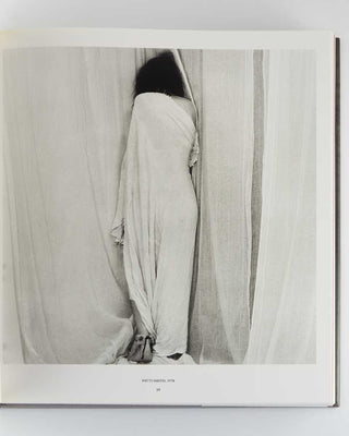 MAPPLETHORPE, Robert; Arthur C. DANTO ( essay ). Mapplethorpe. [[bmid:2125390g]]