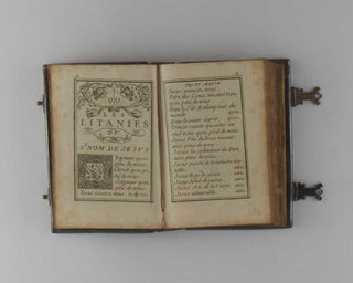 DUVAL, N[icolas]. Nouvelles heures gravées au burin, dédiées au Roy. [[bmid:2126701m]]